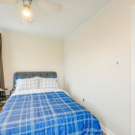 Charming Long Island Home With Fenced Yard! Freeport Eksteriør bilde