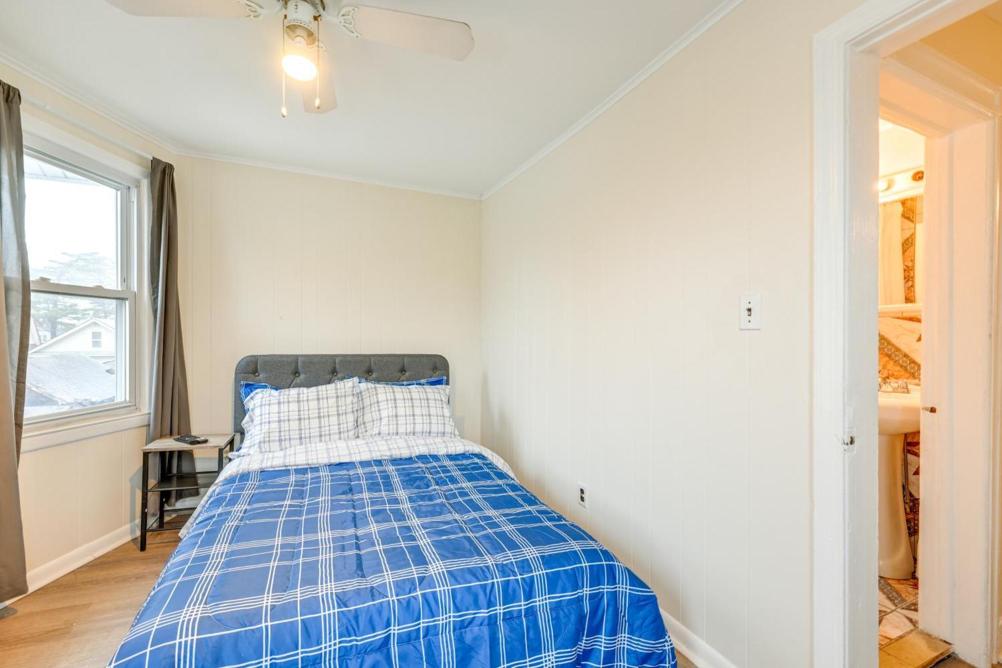 Charming Long Island Home With Fenced Yard! Freeport Eksteriør bilde