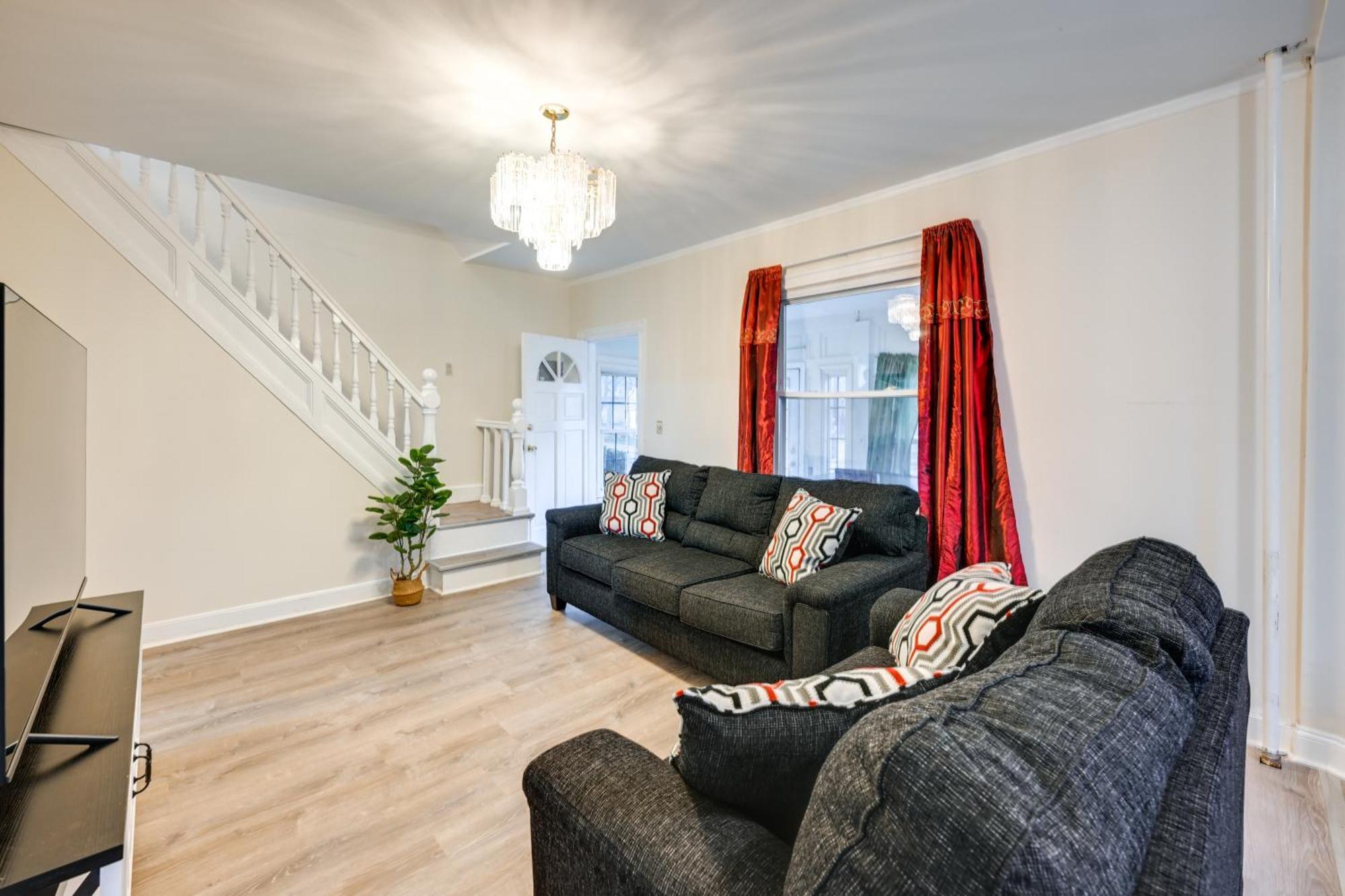 Charming Long Island Home With Fenced Yard! Freeport Eksteriør bilde